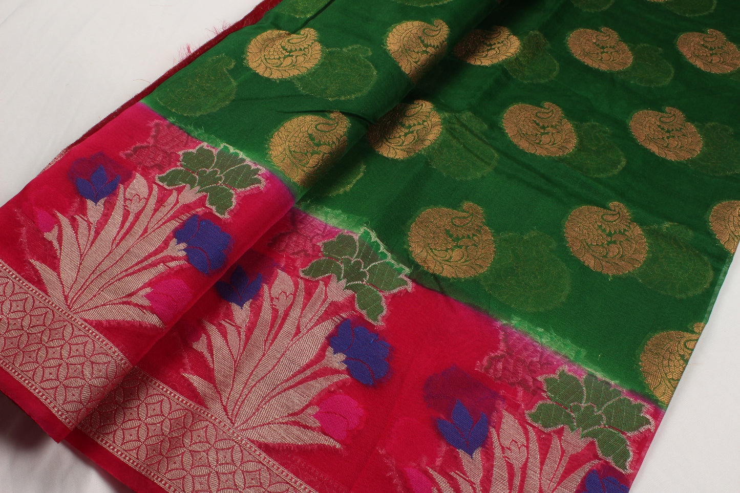 Handwoven Banarasi Organza silk saree