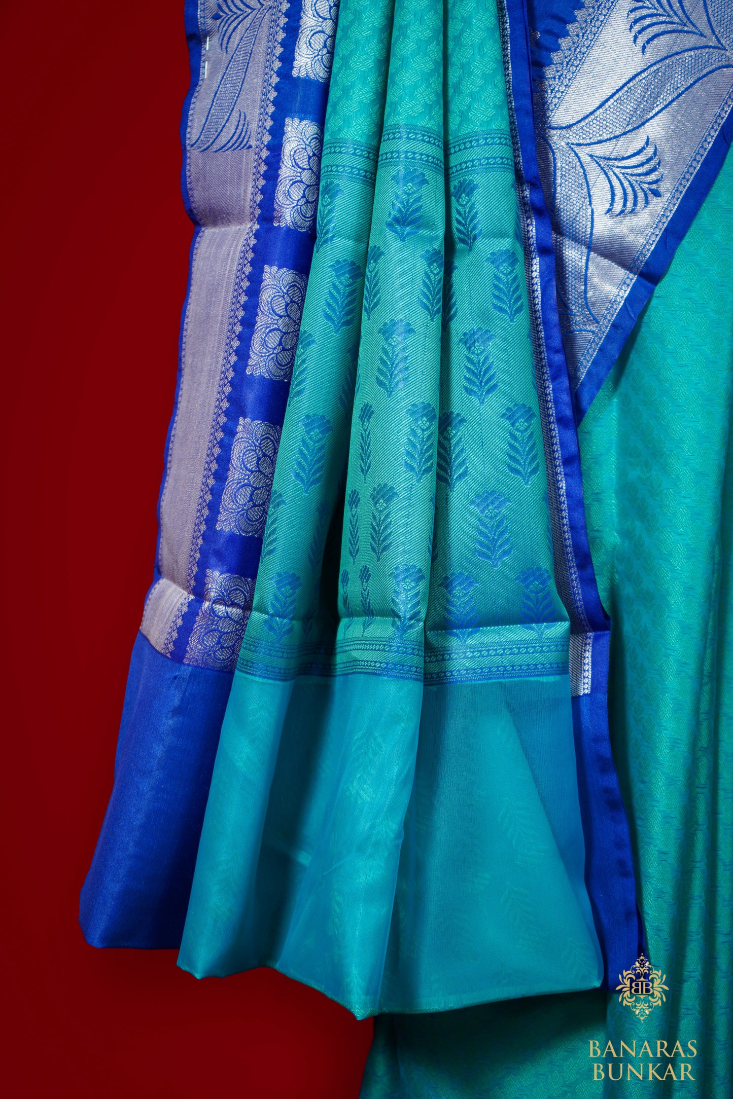 Banarasi Handwoven Kora Muslin Tanchoi silk saree with iskat border