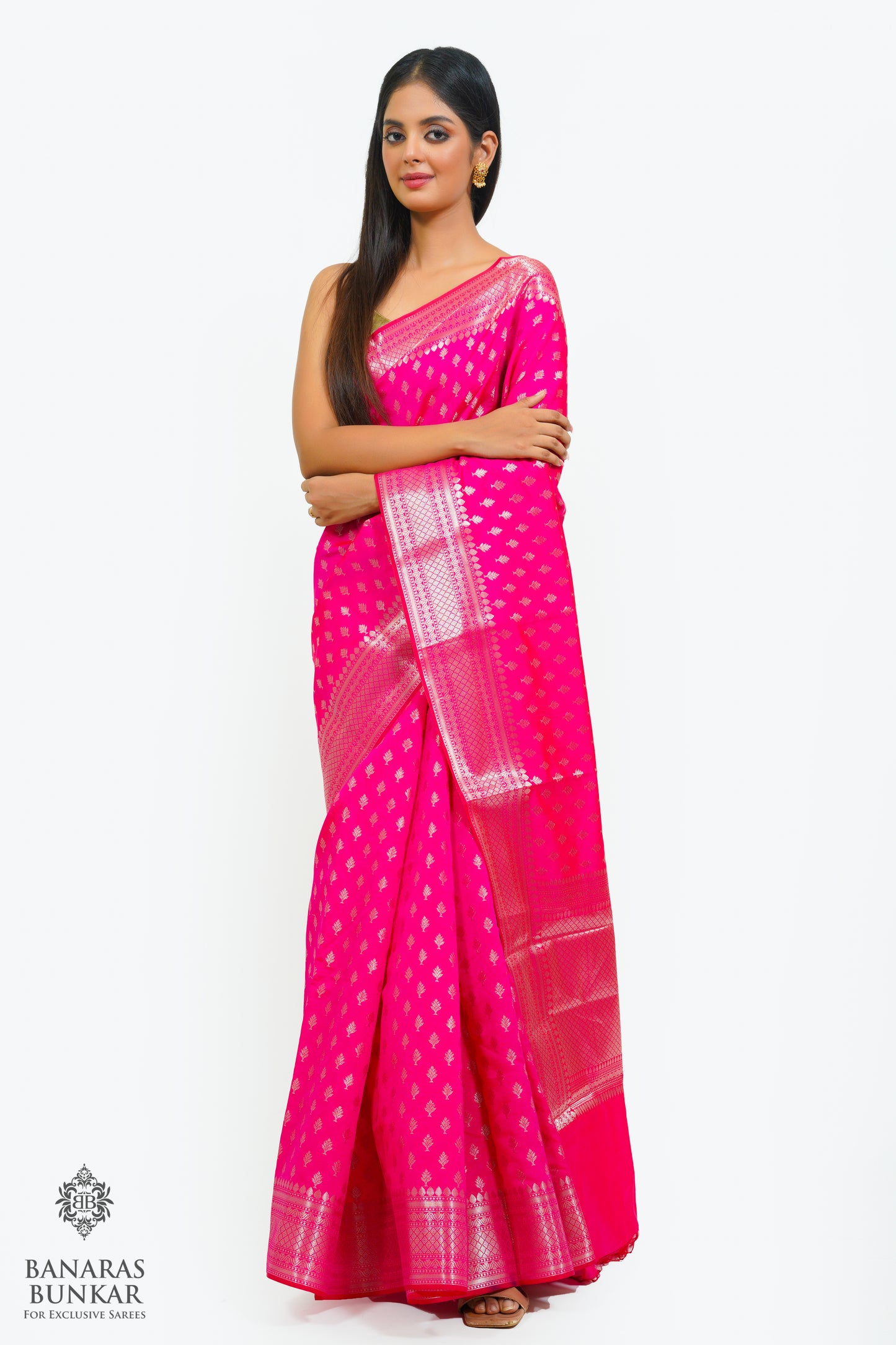 Banarasi handloom semi kataan Tapeta silk saree allover Buti design with equal T