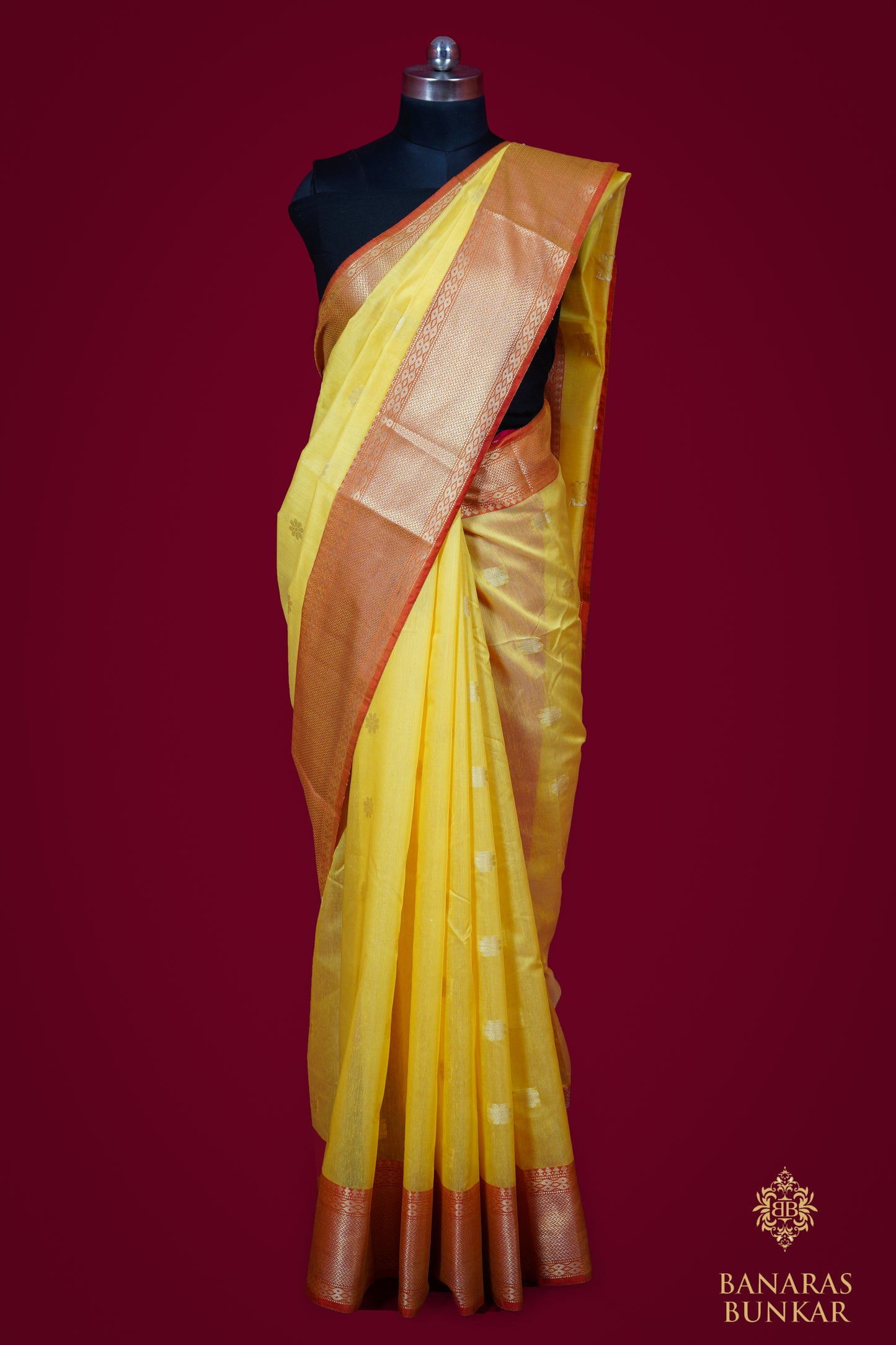 Banarasi Handwoven cotton silk saree allover Buti Weaved at gold zari