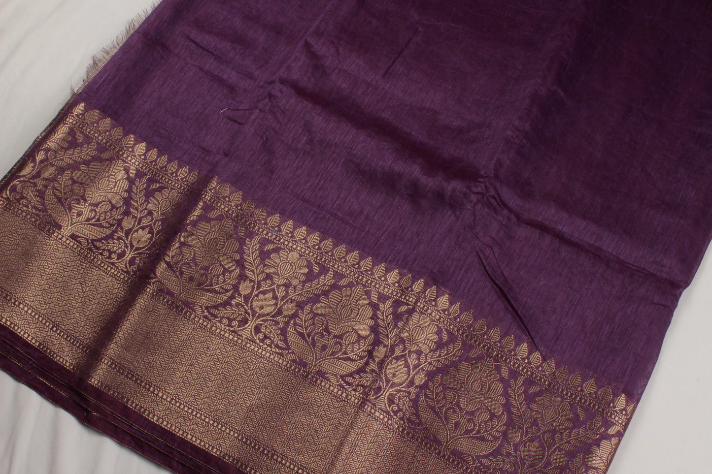 Handwoven Banarasi pure linen silk saree