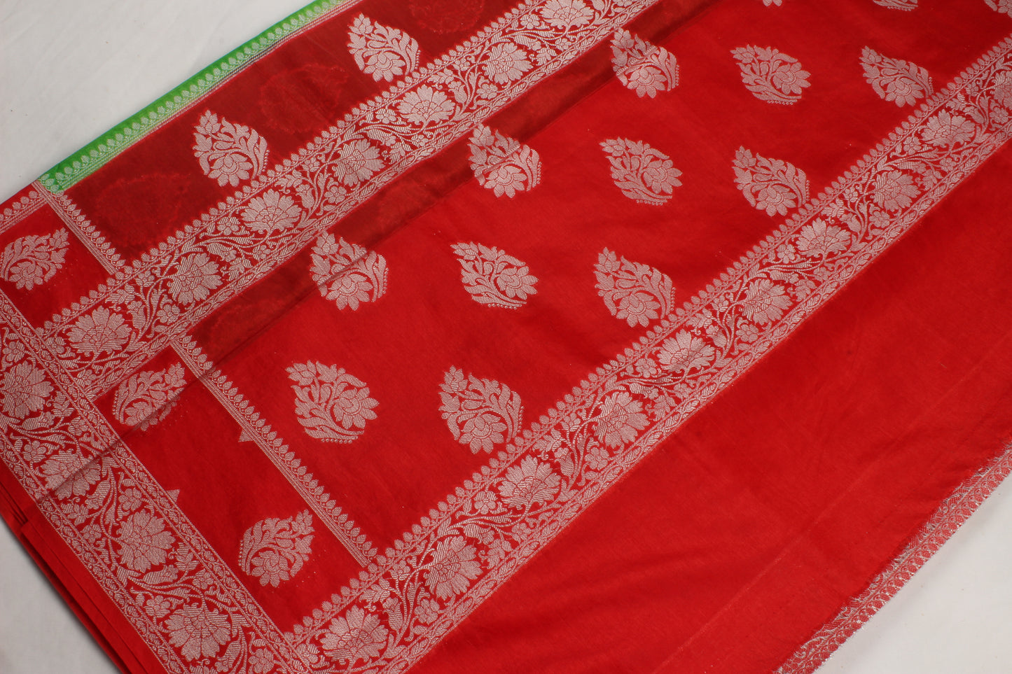 Handwoven Banarasi waam silk saree