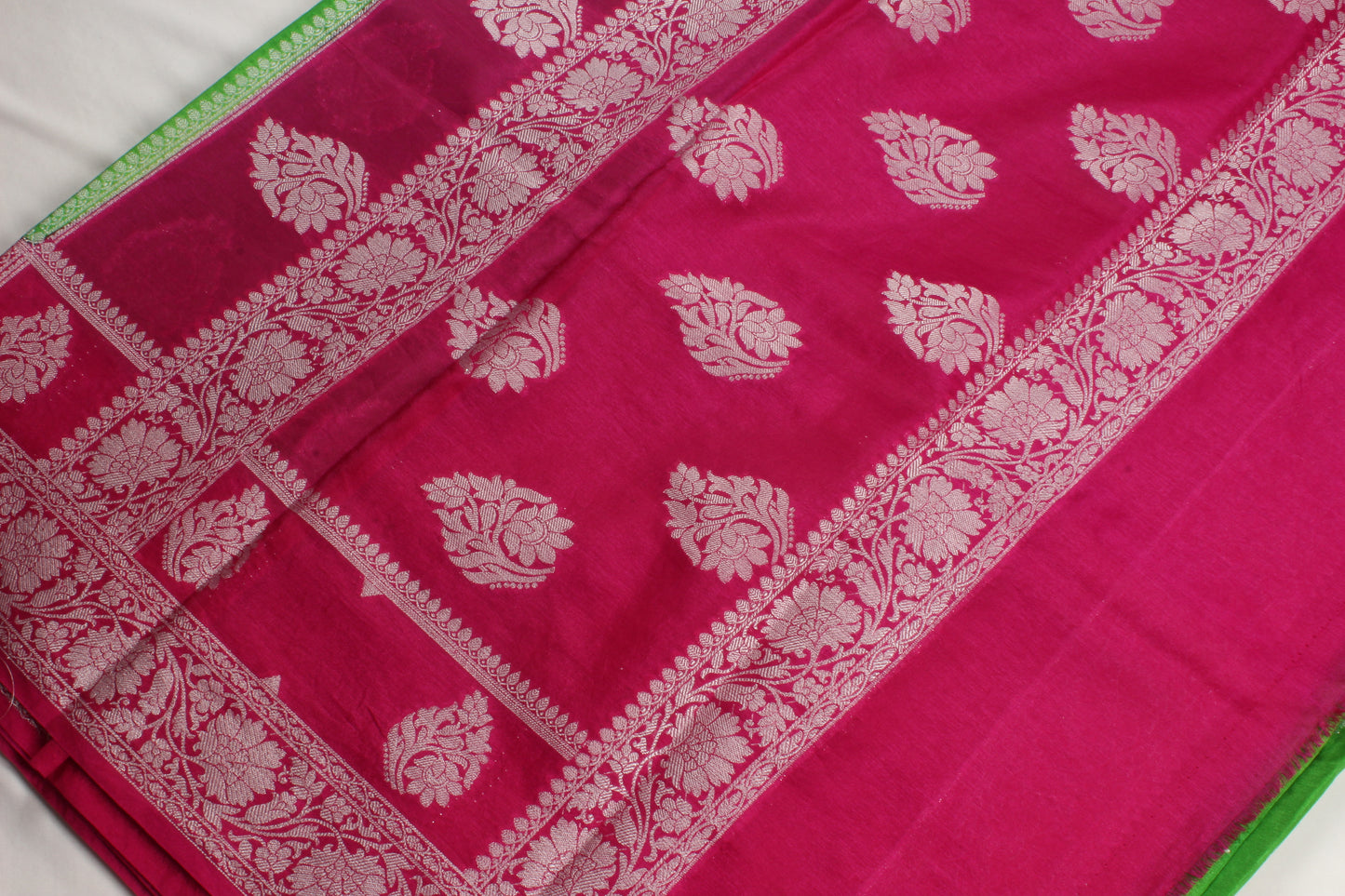 Banarasi Handwoven waam silk saree allover Buta Double Border