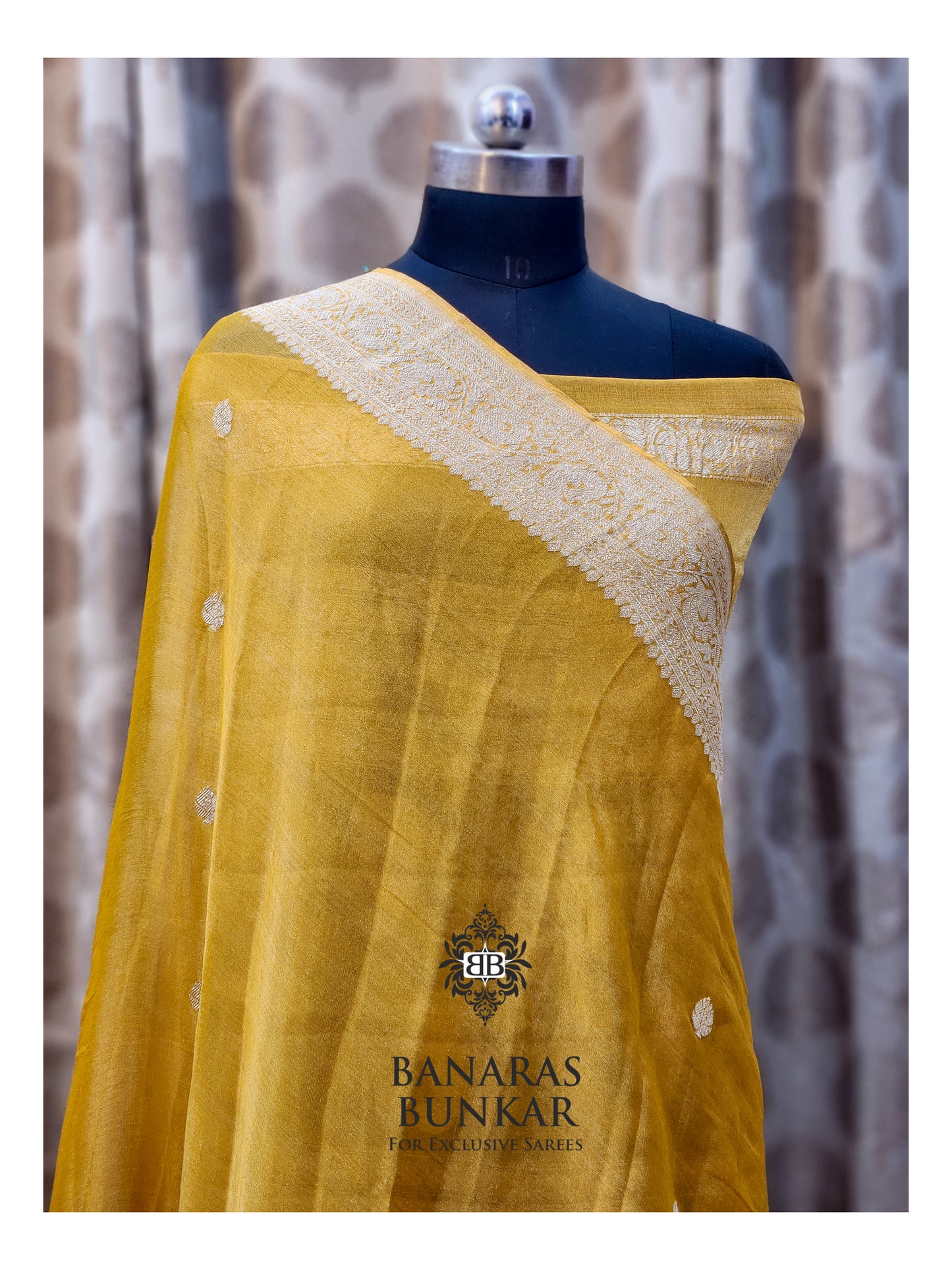 Banarasi Handloom Pure Kaduwa Tissue Georgette Saree with Silver Zari Buti & Equal Border