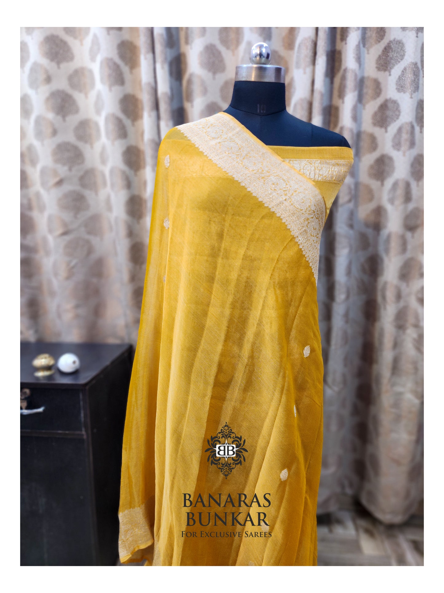 Banarasi Handloom Pure Kaduwa Tissue Georgette Saree with Silver Zari Buti & Equal Border