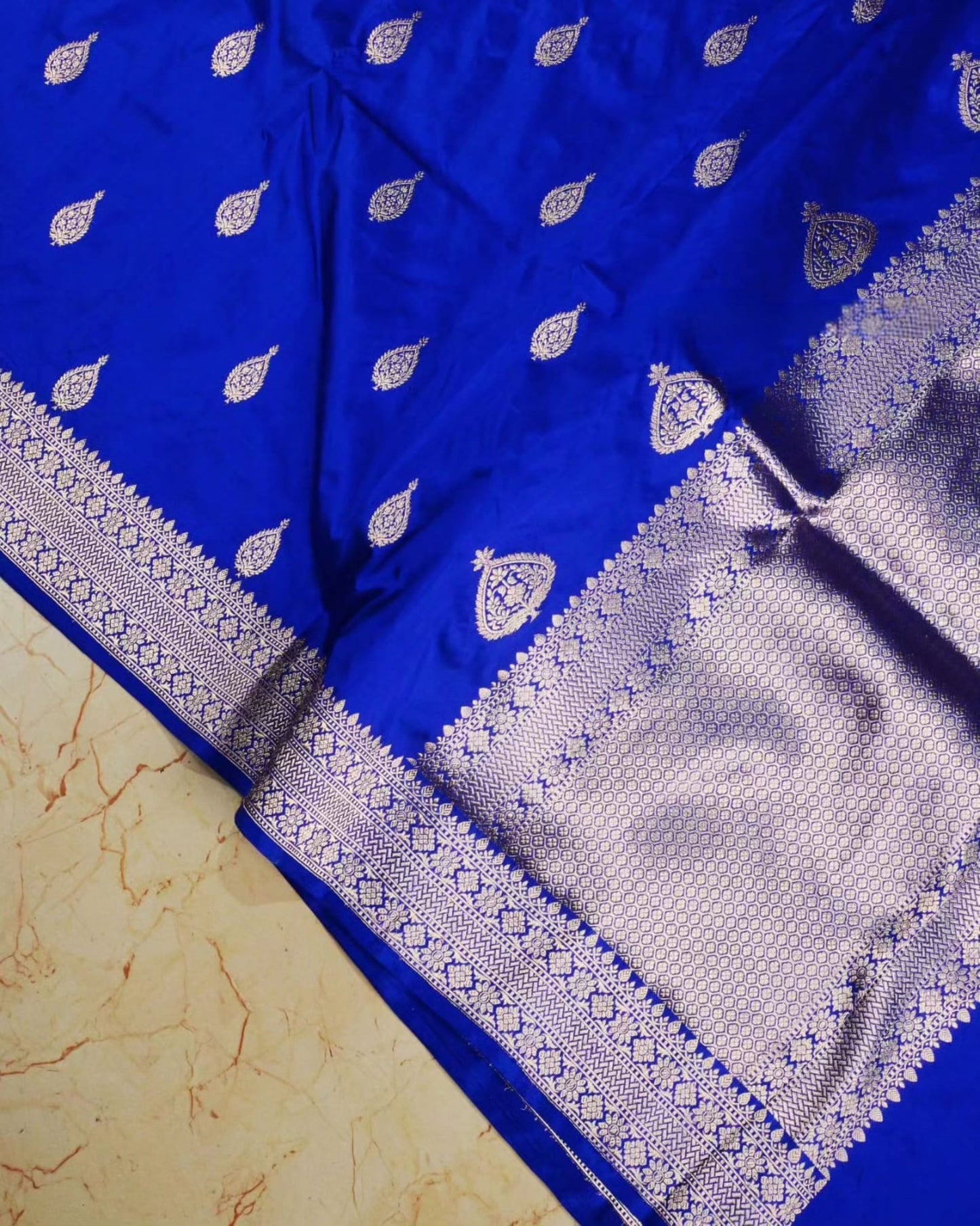 Banarasi handloom pure kadwa katan silk saree - royal blue