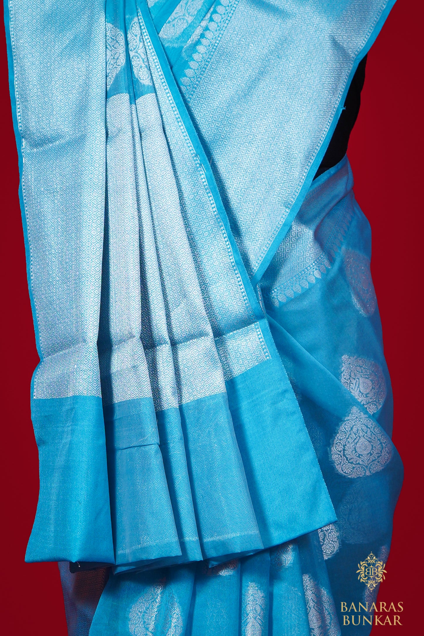 Banarasi Handwoven cotton silk saree allover paan Buta with iskat border