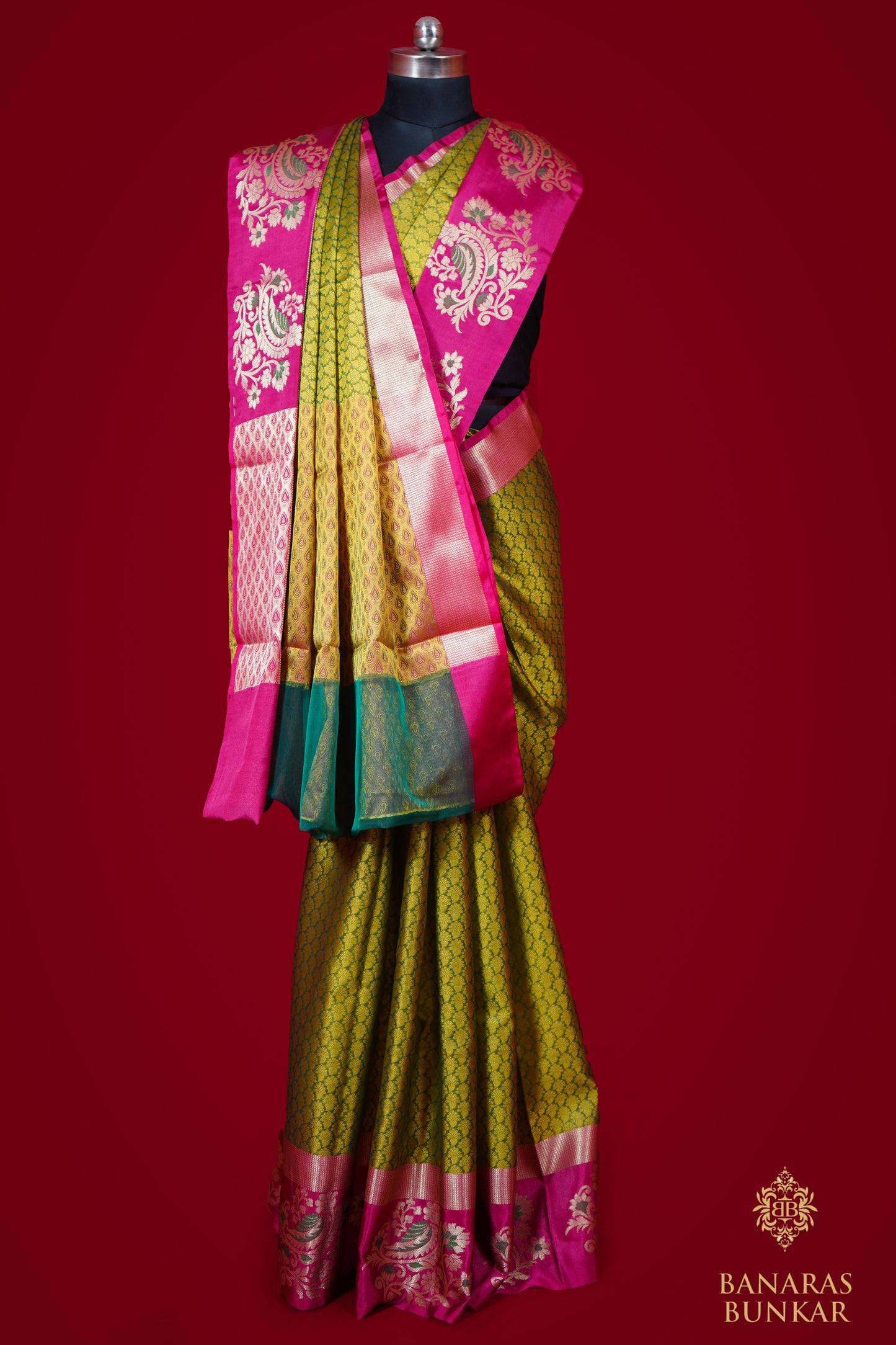 Banarasi Handwoven cotton silk saree allover paan Buta with iskat border