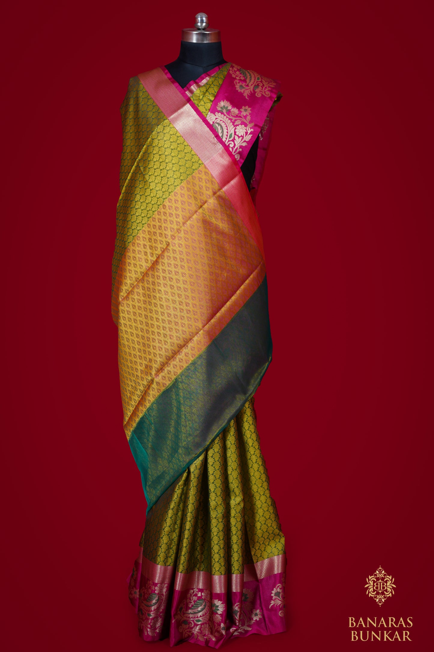 Banarasi Handwoven cotton silk saree allover paan Buta with iskat border