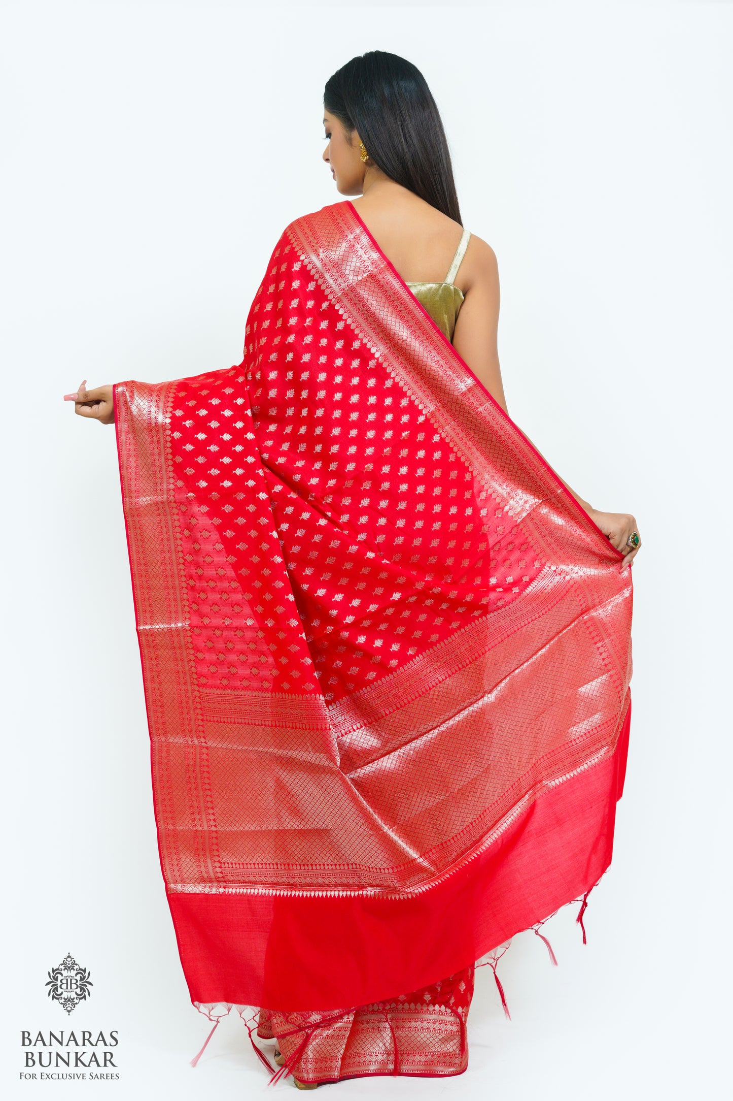 Banarasi semi kataan Tapeta silk saree allover Buti design with equal T