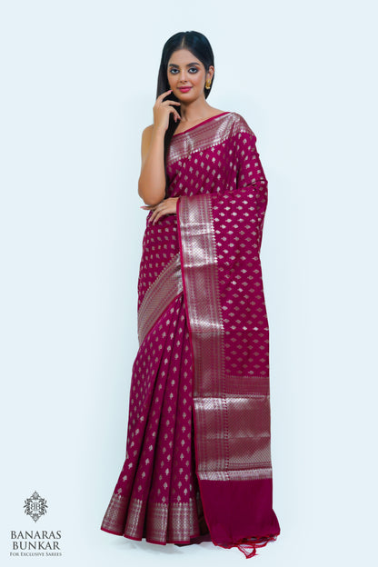 Banarasi handloom semi kataan Tapeta silk saree allover Buti design with equal T