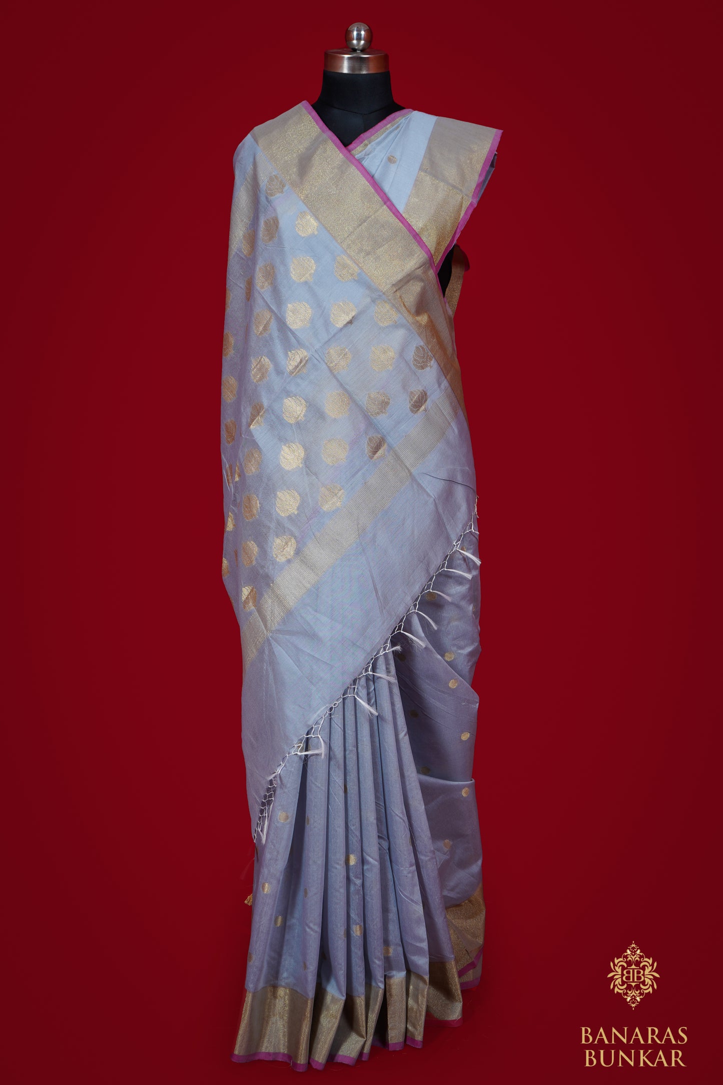 Banarasi Handwoven cotton silk saree allover Buti Weaved at gold zari