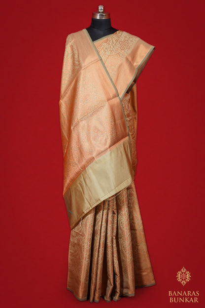 Banarasi semi Tapeta silk saree weaved at copper zari