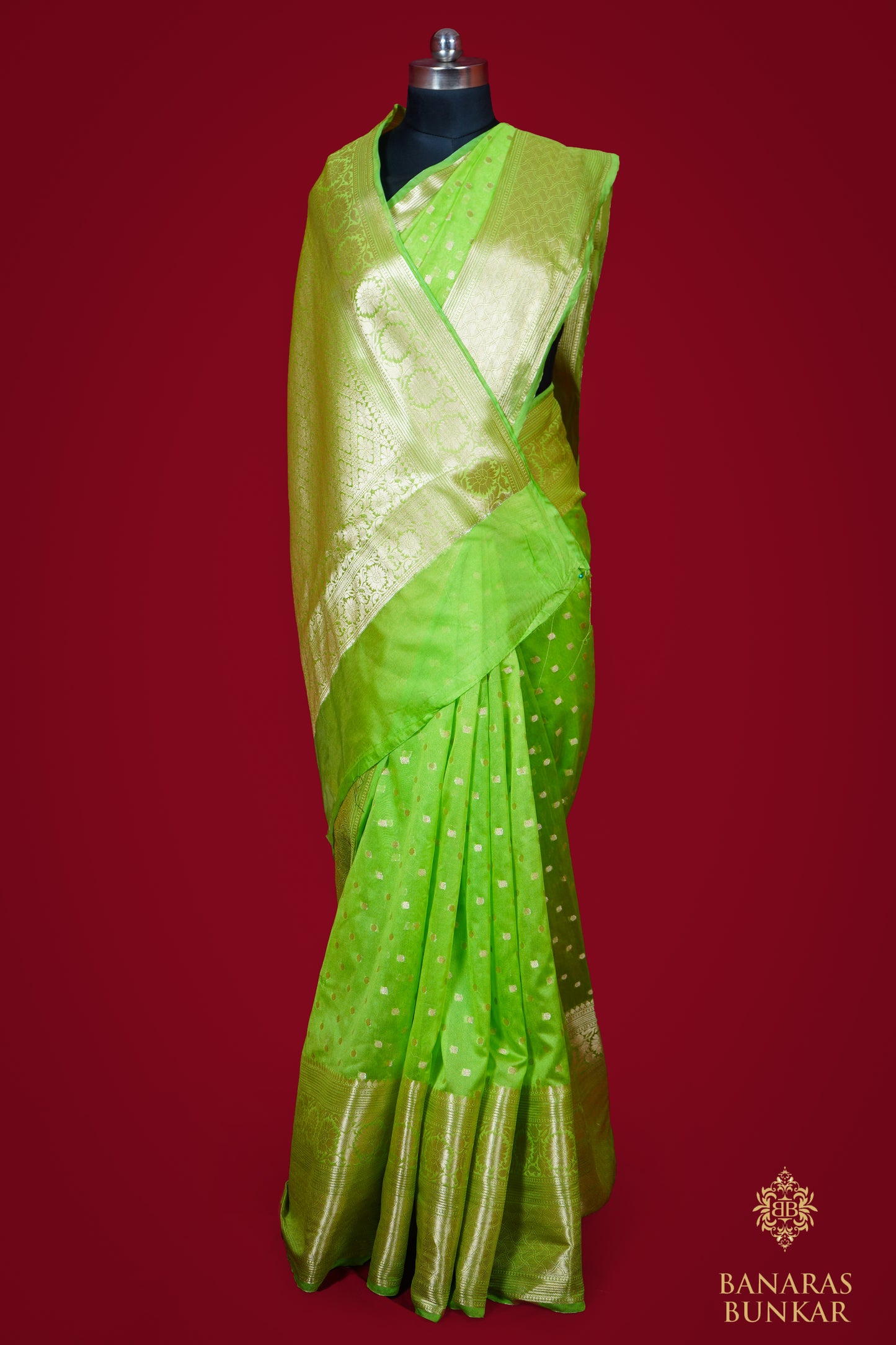 Banarasi semi Georgette silk saree With Buti pattern