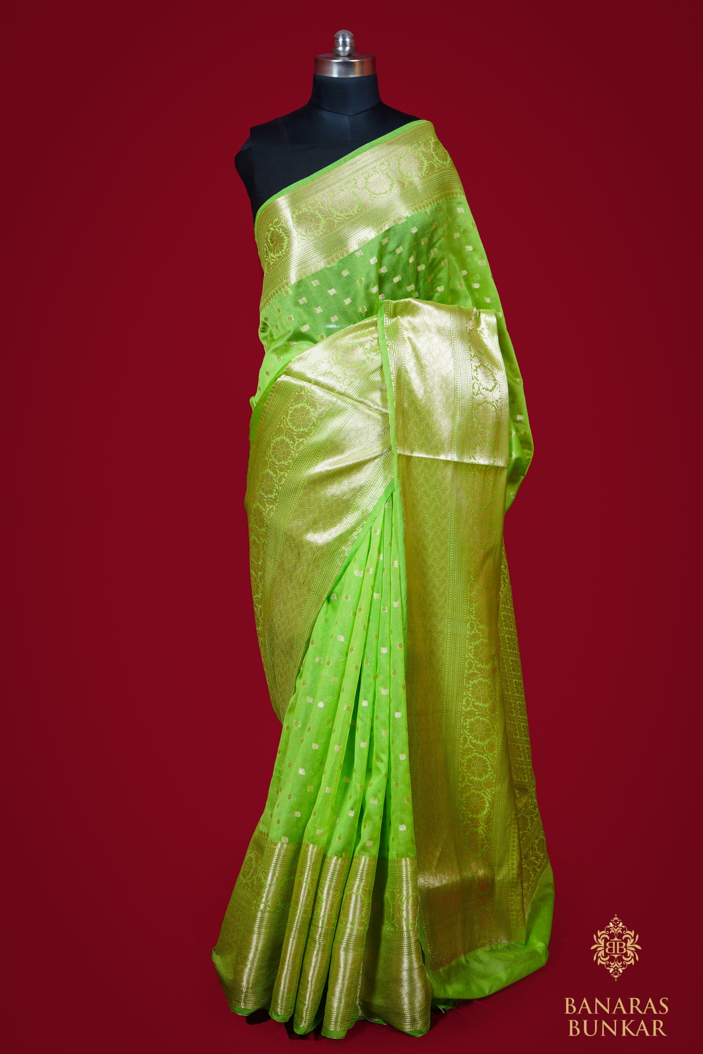 Banarasi semi Georgette silk saree With Buti pattern