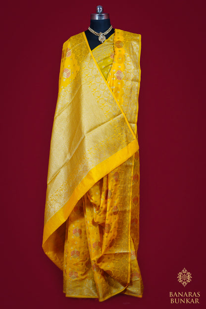 Banarasi Georgette silk saree cashew Nut Buti with skirt Border