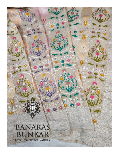 Banarasi Handloom Pure Khaddi Tussar Georgette Saree with Elegant Resham Floral Buta & Gold Zari Weaving